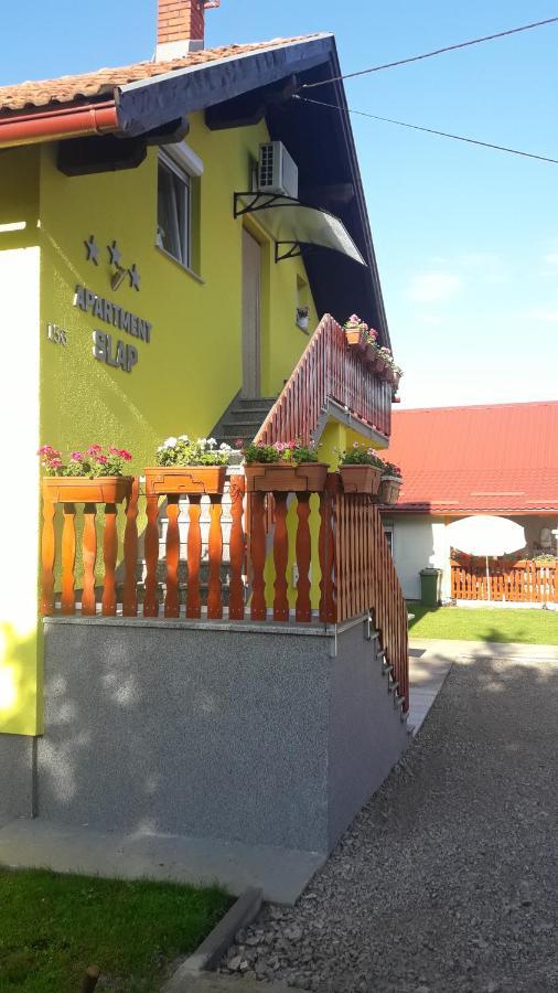 Apartment Slap Rakovica Exterior foto