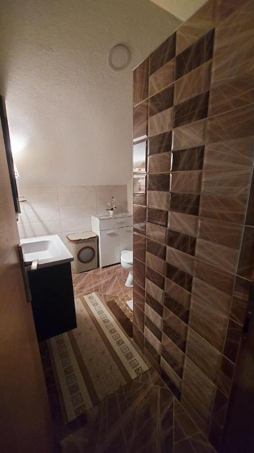 Apartment Slap Rakovica Exterior foto